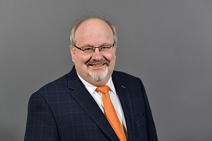 Dr. Claudius Moseler Dr. Claudius Moseler