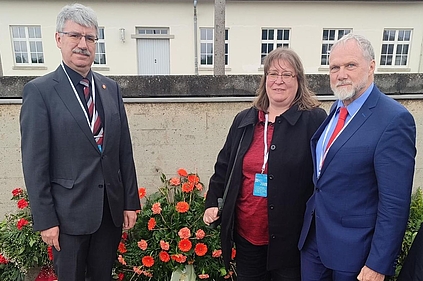 ÖDP vor Ort im KZ Dachau ÖDP vor Ort im KZ Dachau